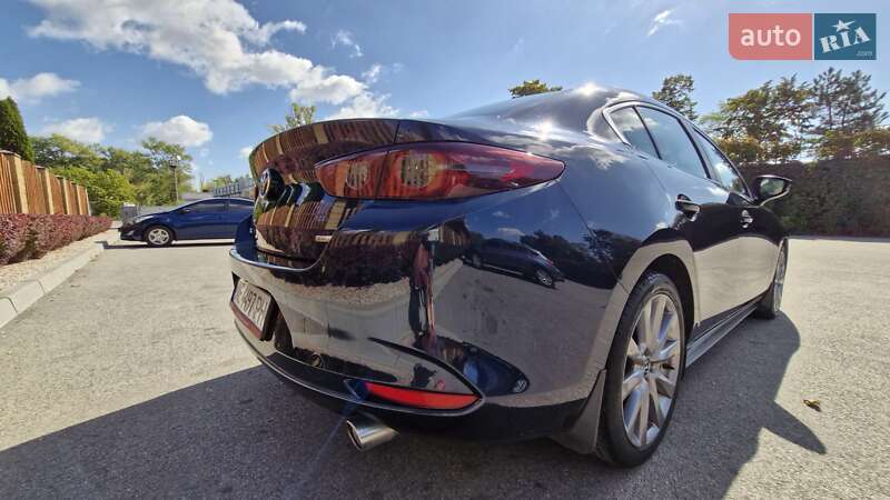 Седан Mazda 3 2019 в Днепре