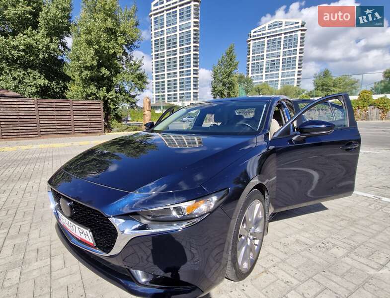 Седан Mazda 3 2019 в Днепре