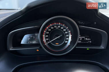 Хэтчбек Mazda 3 2014 в 