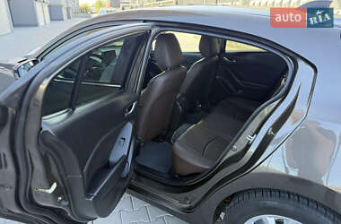 Хэтчбек Mazda 3 2014 в 