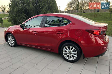 Седан Mazda 3 2016 в 