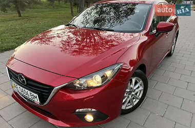 Седан Mazda 3 2016 в 