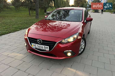 Седан Mazda 3 2016 в 