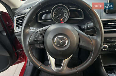 Седан Mazda 3 2016 в 