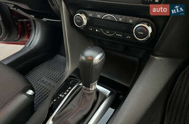 Седан Mazda 3 2016 в 