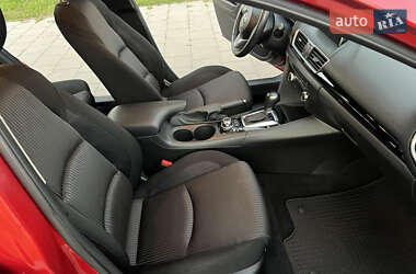 Седан Mazda 3 2016 в 