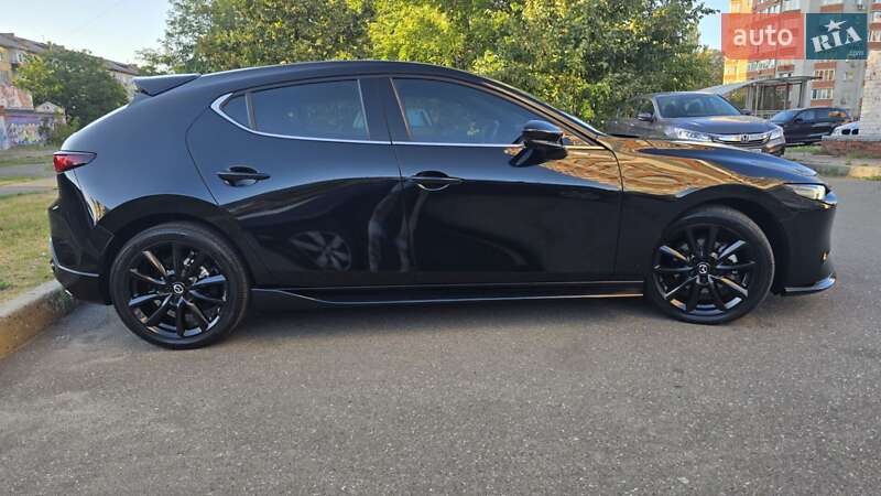 Хэтчбек Mazda 3 2022 в Киеве
