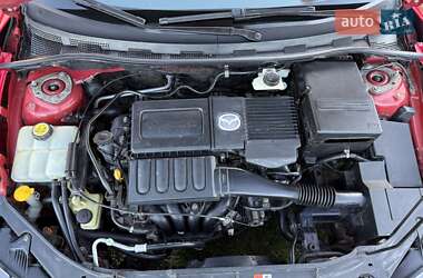 Седан Mazda 3 2005 в 
