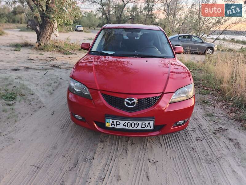 Седан Mazda 3 2005 в Днепре