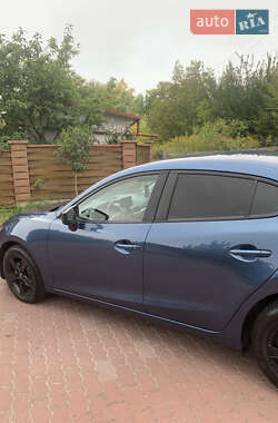 Седан Mazda 3 2017 в 