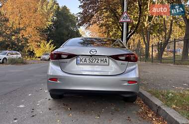 Седан Mazda 3 2016 в 