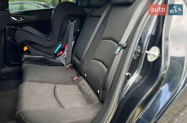 Хэтчбек Mazda 3 2014 в 