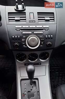 Седан Mazda 3 2010 в 