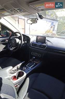 Седан Mazda 3 2015 в 