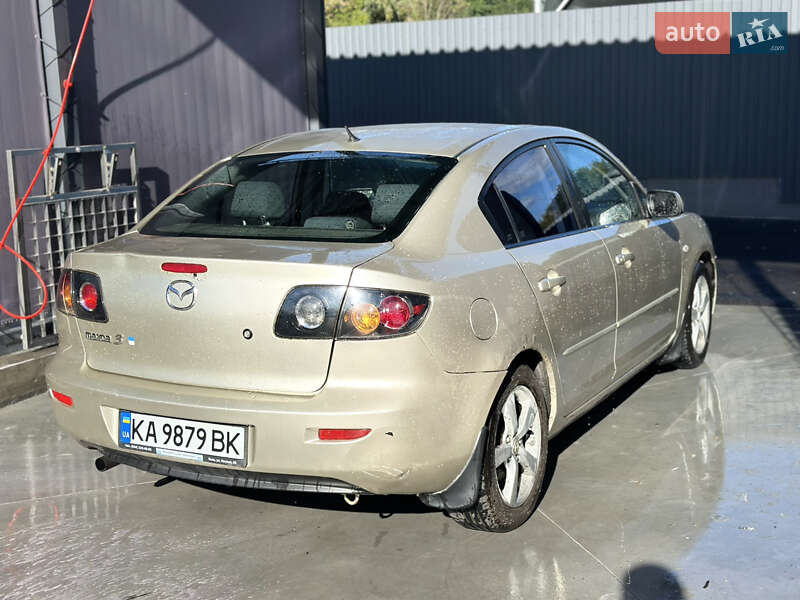 Седан Mazda 3 2005 в Киеве