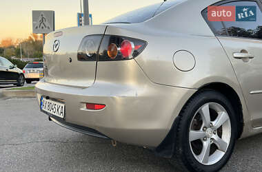 Седан Mazda 3 2005 в 