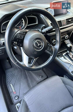 Седан Mazda 3 2014 в 