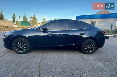 Седан Mazda 3 2015 в 