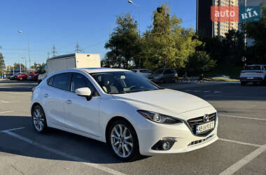 Хэтчбек Mazda 3 2015 в 