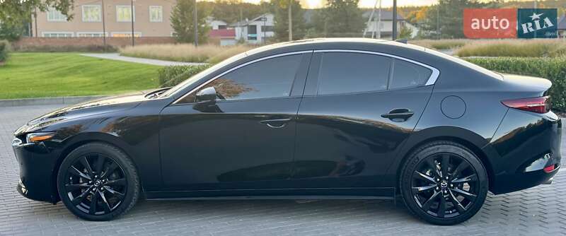 Седан Mazda 3 2019 в Киеве
