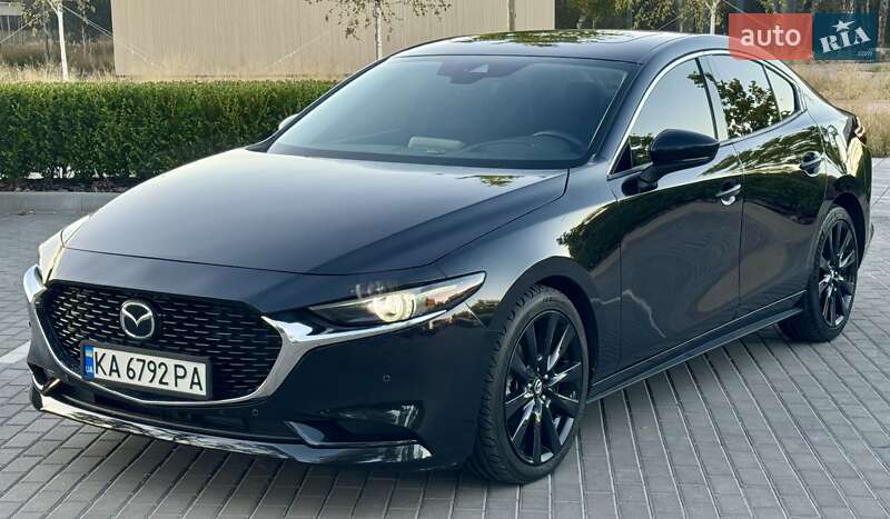 Седан Mazda 3 2019 в Киеве