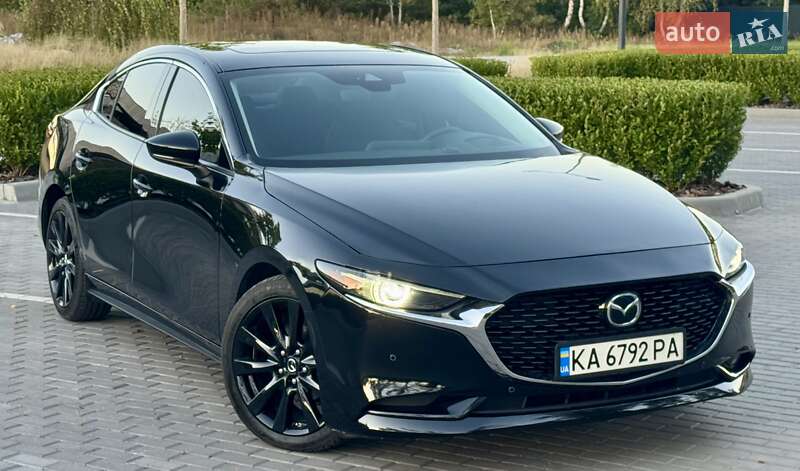 Седан Mazda 3 2019 в Киеве