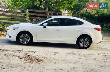 Седан Mazda 3 2017 в 