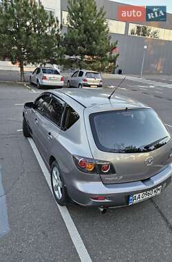 Хэтчбек Mazda 3 2005 в 