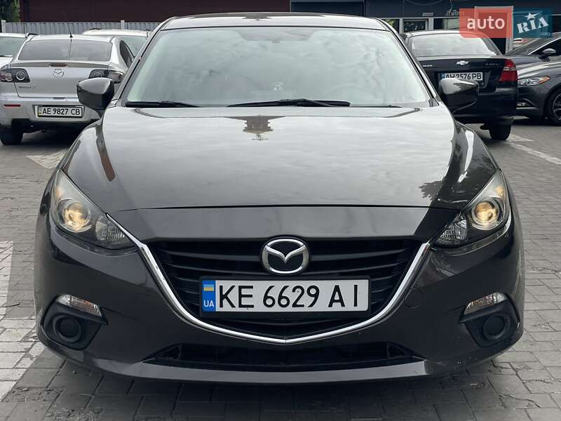 Седан Mazda 3 2013 в Днепре