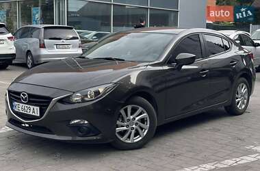 Седан Mazda 3 2013 в Днепре