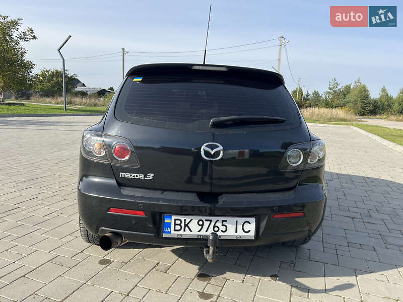Хэтчбек Mazda 3 2008 в Здолбунове