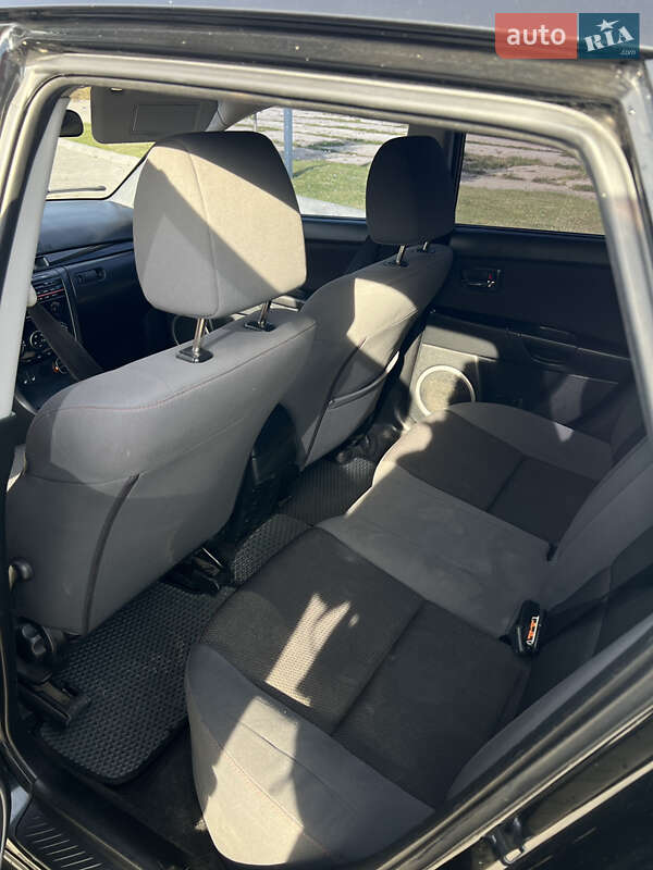 Хэтчбек Mazda 3 2008 в Здолбунове