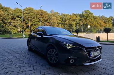Седан Mazda 3 2016 в Тернополе