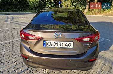 Седан Mazda 3 2016 в 