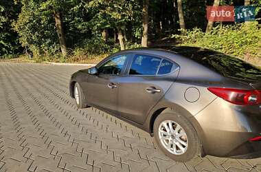 Седан Mazda 3 2016 в 