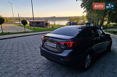 Седан Mazda 3 2016 в 