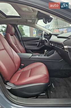 Седан Mazda 3 2023 в Киеве