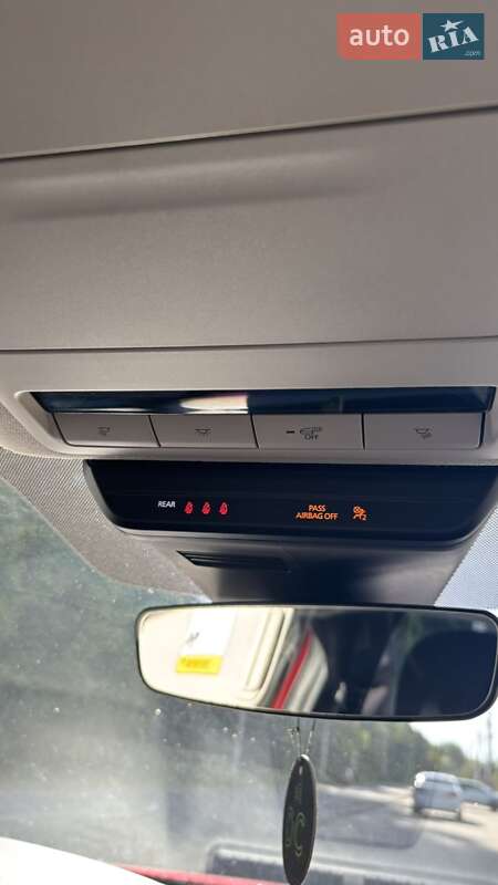 Седан Mazda 3 2019 в Львові