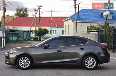 Седан Mazda 3 2017 в 