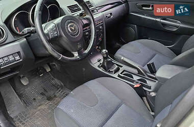 Хэтчбек Mazda 3 2005 в 