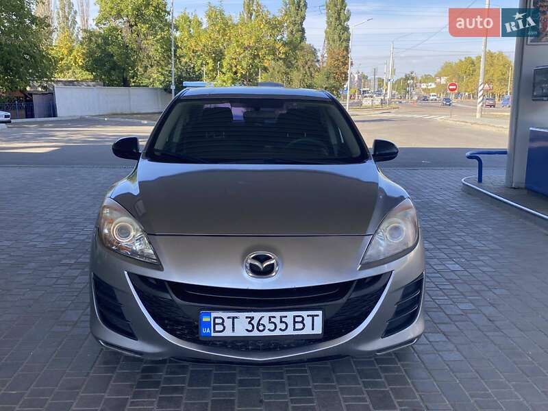 Седан Mazda 3 2010 в Николаеве