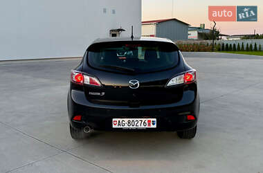 Хэтчбек Mazda 3 2013 в 