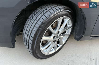 Хэтчбек Mazda 3 2013 в 