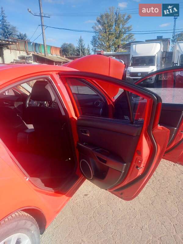 Седан Mazda 3 2007 в Первомайске