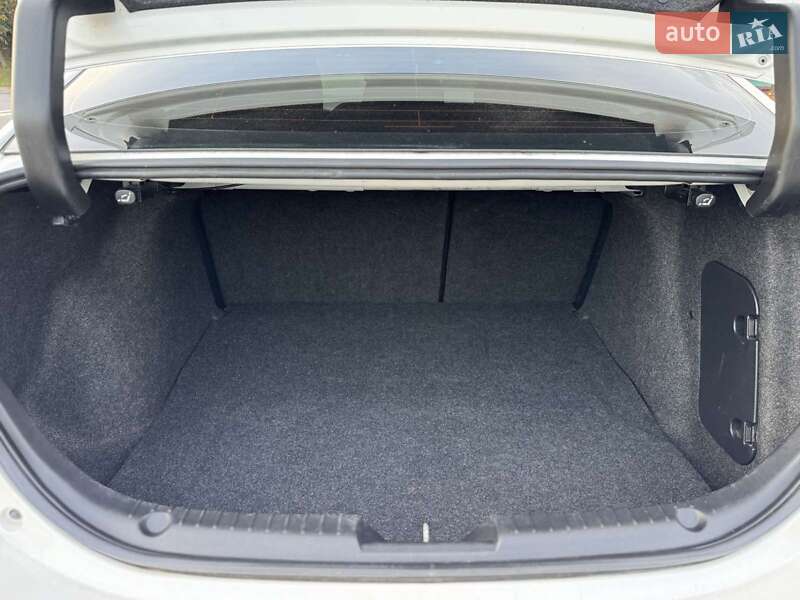 Седан Mazda 3 2016 в Чернігові фото 8 Седан Mazda 3 2016 в Чернігові