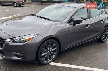 Хэтчбек Mazda 3 2018 в Киеве