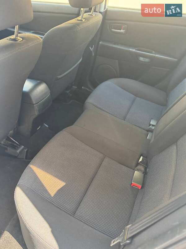 Хэтчбек Mazda 3 2005 в Полтаве