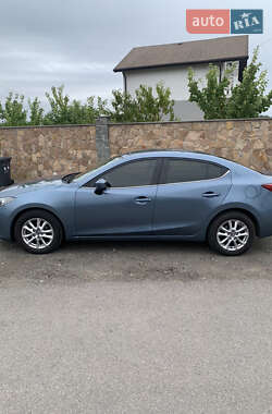 Седан Mazda 3 2014 в 