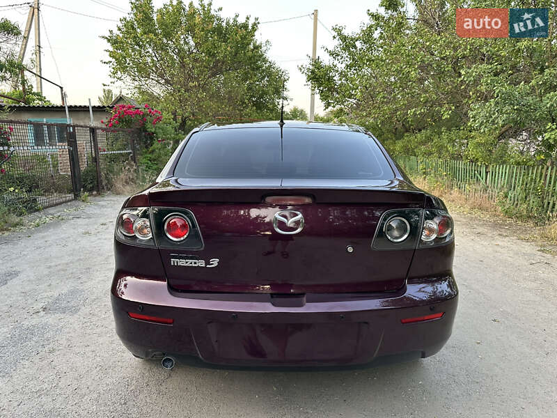 Седан Mazda 3 2006 в 