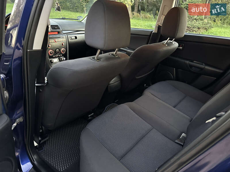 Хетчбек Mazda 3 2005 в Житомирі